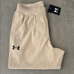 BRAND NEW Men Under Armour Khaki Athletic Stretch Woven Joggers - NWT/ Small